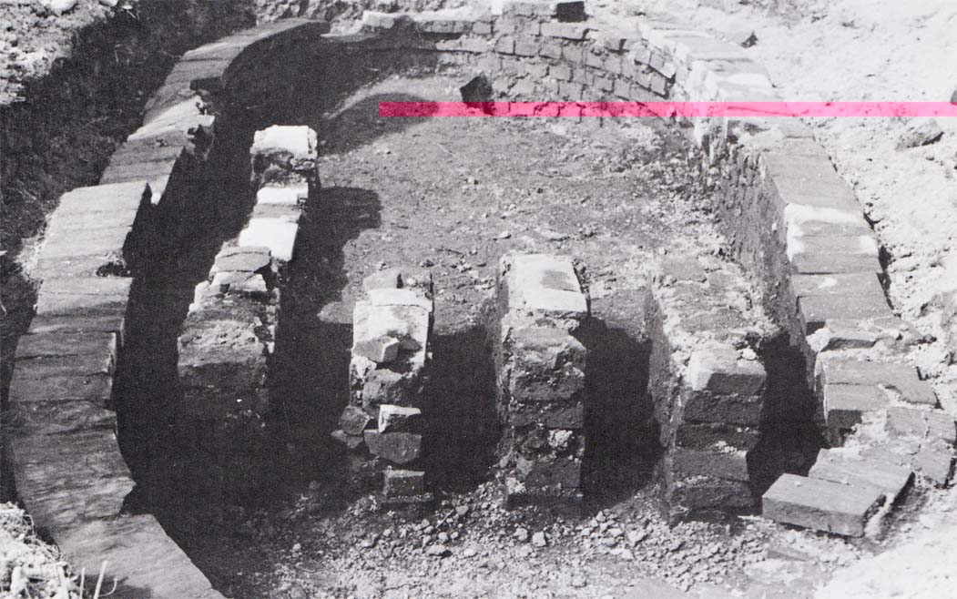 発掘された煉瓦窯跡