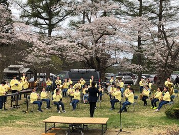 上磯小学校の演奏