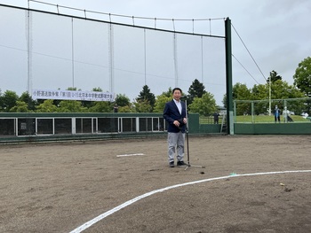開会式で挨拶を述べる池田市長