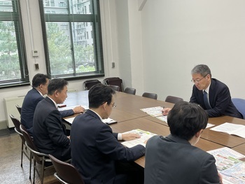 財務省　菅野主計官に対する要望活動の様子