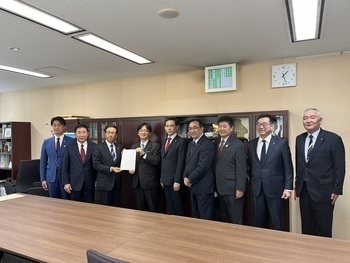 国土交通省　五十嵐徹人鉄道局長