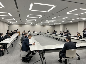 理事会の様子