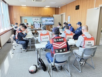 分庁舎での災害対策本部訓練の様子