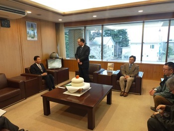 挨拶を述べる横道代表理事組合長