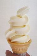 食事処「軽食 ルシェロ」ソフトクリーム