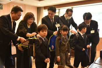 ランドセルカバー装着