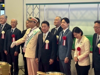 中川礼二さんと池田市長