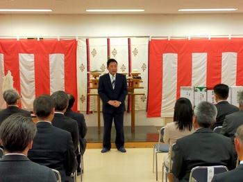 渡島平野土地改良区水天宮祭で挨拶をする池田市長