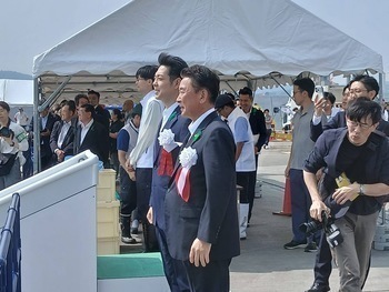鈴木北海道知事と池田市長