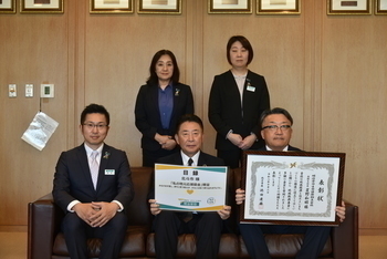 出席した明治安田生命保険相互会社様との記念撮影